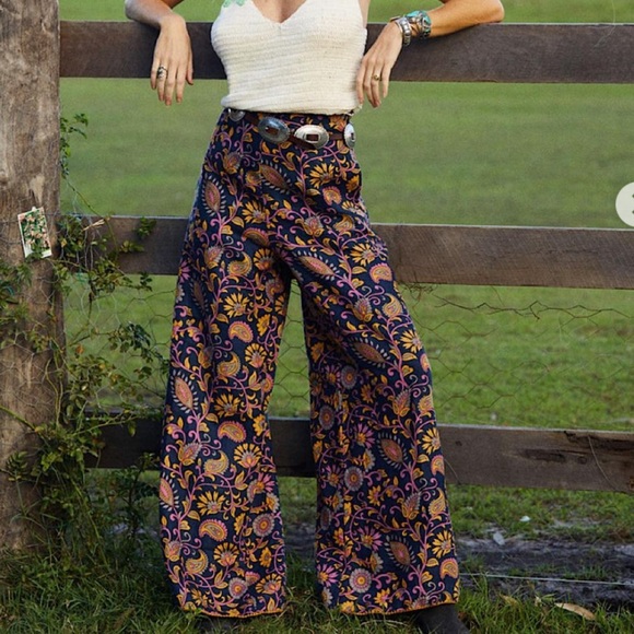 CU | Love Conquers All Palazzo Pants M - Picture 1 of 5